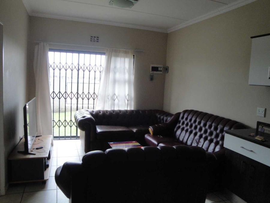 To Let 2 Bedroom Property for Rent in Charlo Eastern Cape